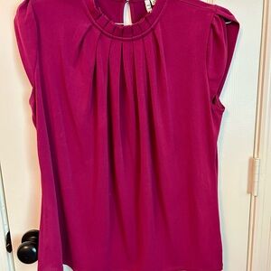Elle Cap Sleeves Pleated Neck Blouse in Fuchsia